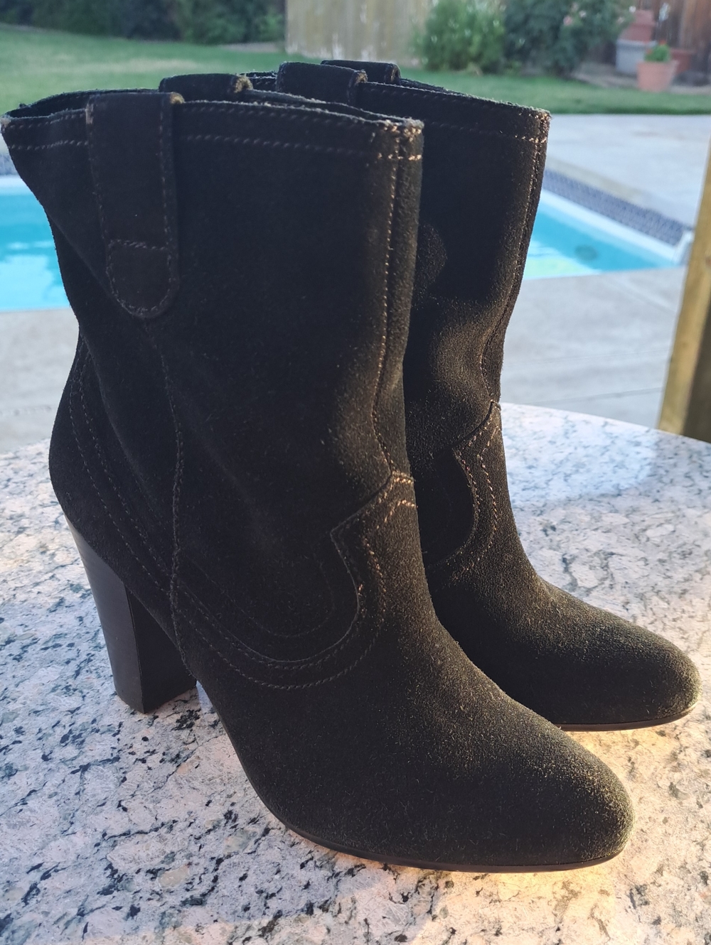B. Makowsky "Floklie" Washed Charcoal Black Suede Western Booties - 7M